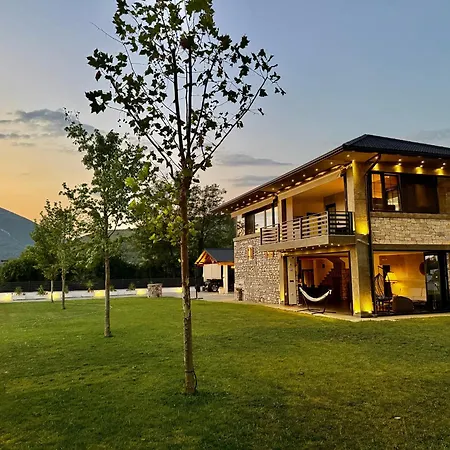 Villa Kulla Kadeli Manati